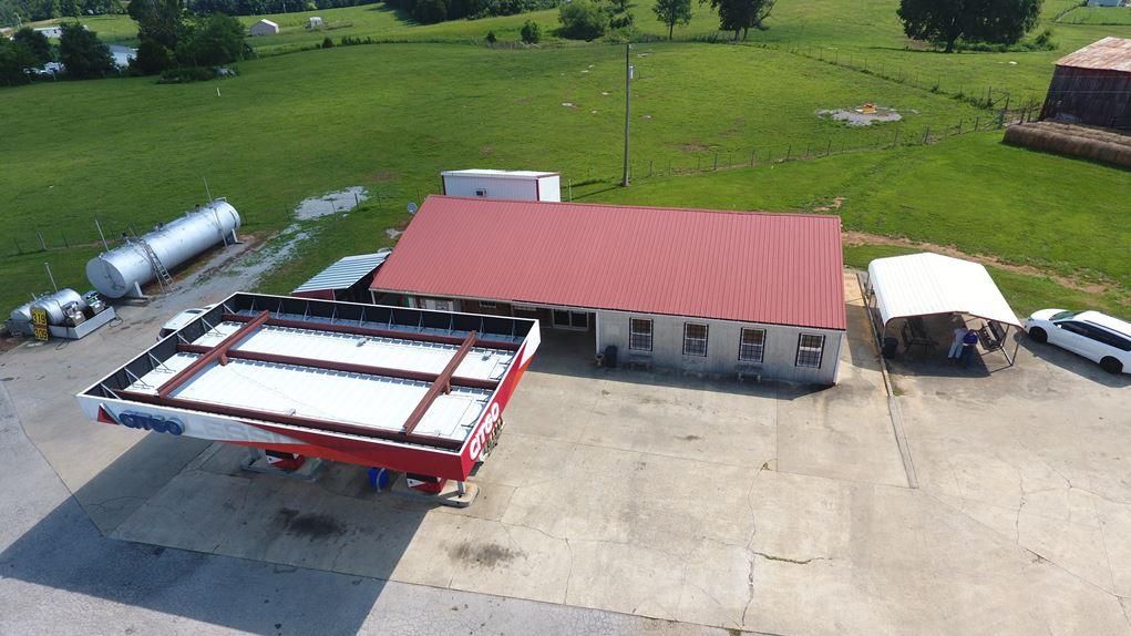 300 E Millerstown Rd, Upton, KY 42784